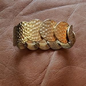 Gold stretch bracelet